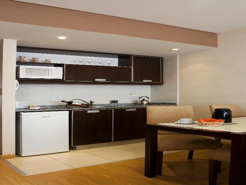 Uriburu 1756 By Ayres Apartments Recoleta บัวโนสไอเรส ภายนอก รูปภาพ